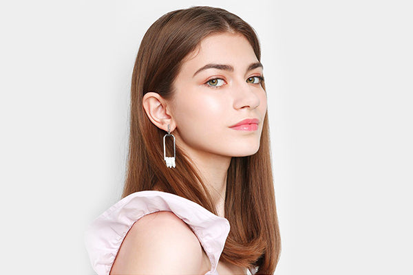 How to apply Clip in extensions?