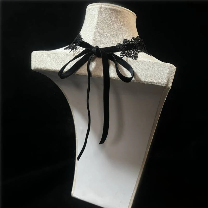 Black Gothic Lace Velvet Choker Necklace – Halloween & Everyday Accessory